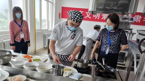 获批174名,涉及中式烹调师,西式烹调师两个职业(工种)五级/初级工等级